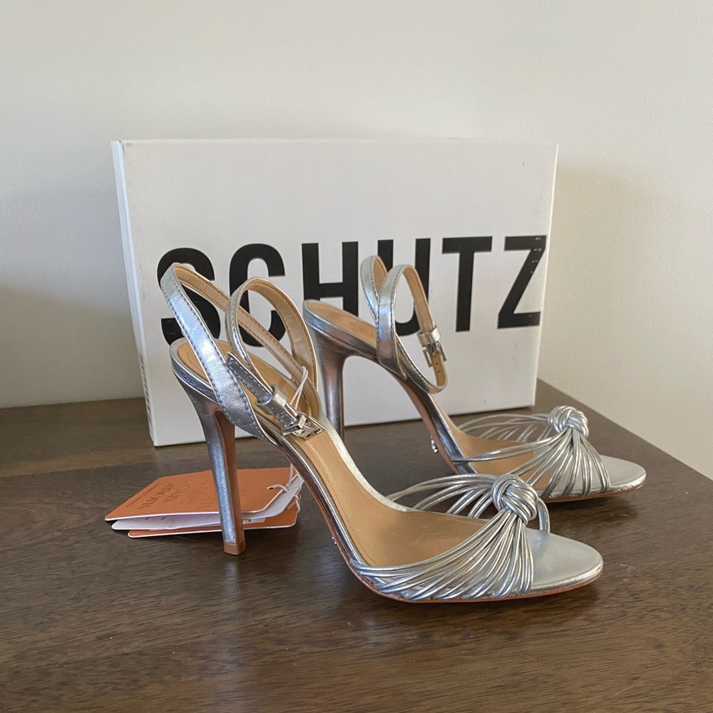 NIB Schutz Prata silver sandal 7